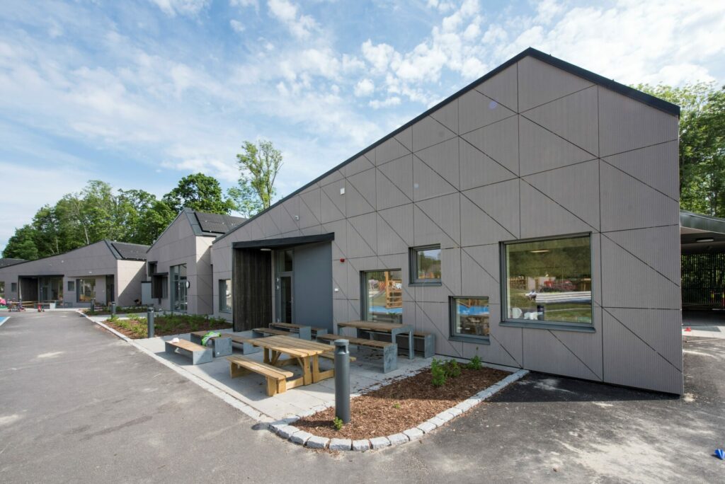 Equitone linea kindergarten tjome