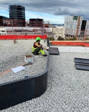 Taket på BIR bygget med Glasopor og MATAK.