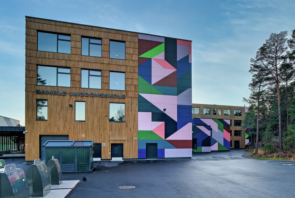 Steni fasadeplater på Bamle Barneskole