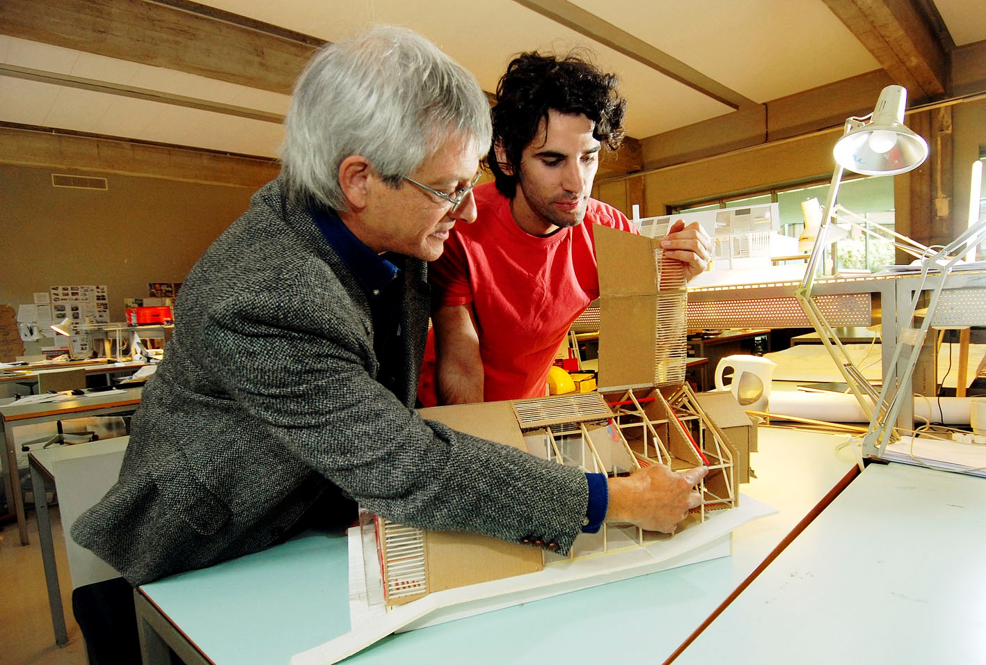 fra NRK Dagsrevyen, forfatteren med arkitektstudentoppgave i Lier