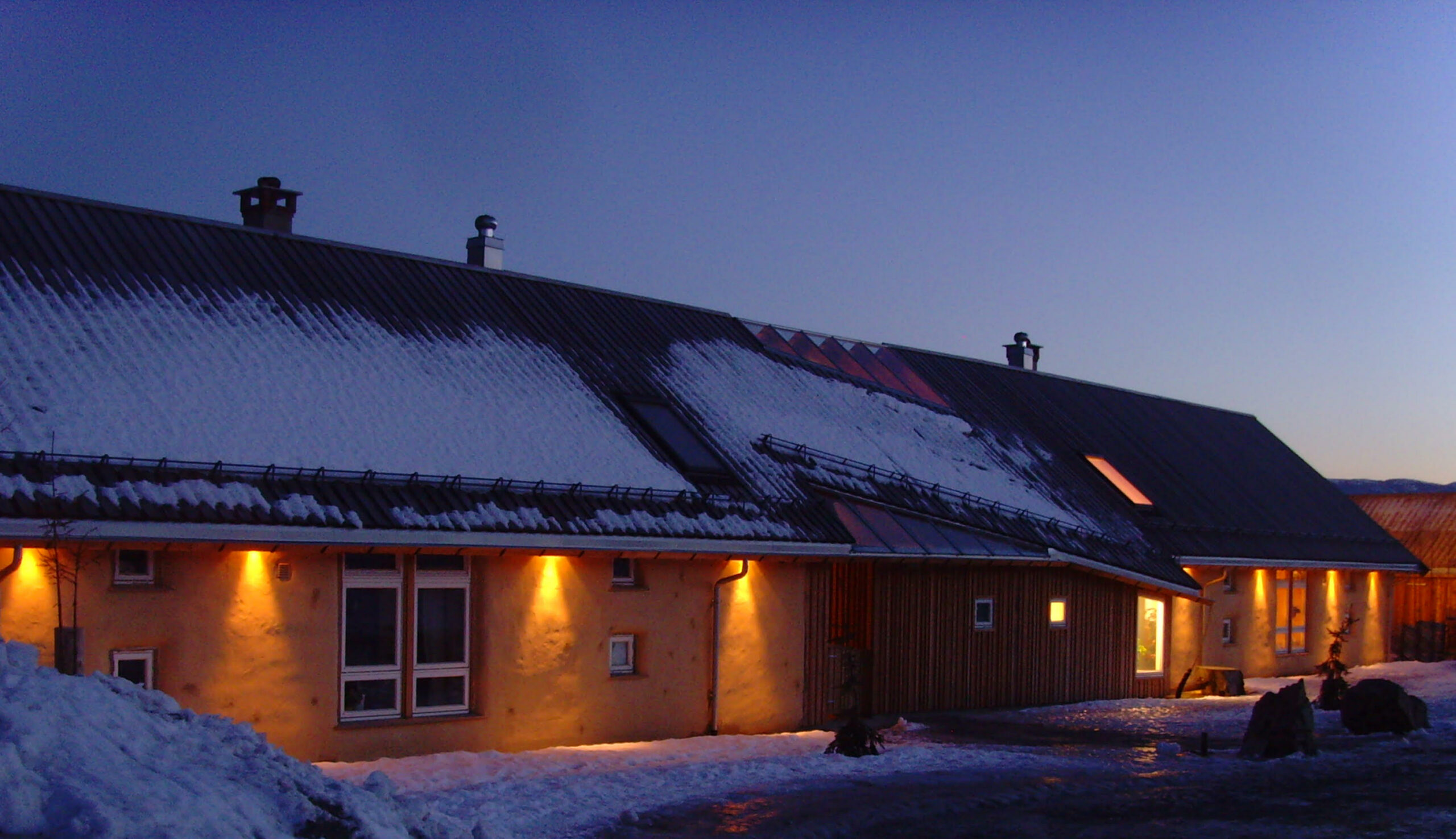 Barnehagen i Kongsberg - tre, leire og halm - GAIA arkitekter v/Rolf Jacobsen.