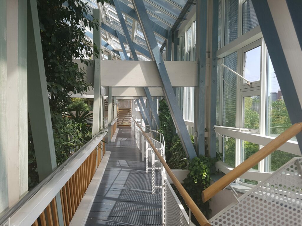 The Okohaus : Referenced as Case Study 7.9 An Alternative Business Premises Architects Sambeth and Eble 1992 Photo: Sandy Halliday Author: Sustainable Construction 2nd Edition