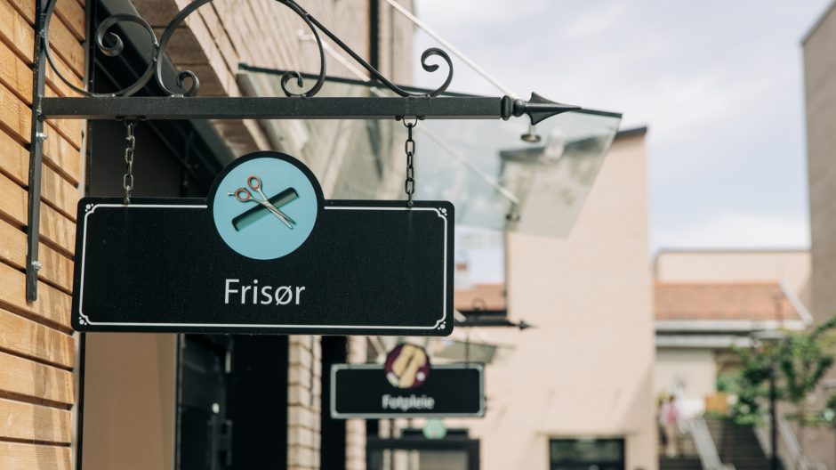 Dronning Ingrids Hage - Hairdresser in dementia village