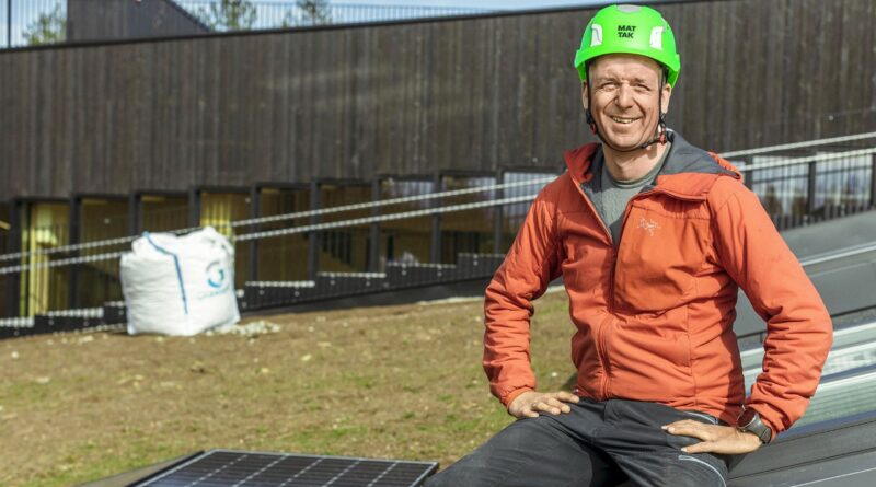 Glasopor delivered to The Plus Furniture Factory Breeam Outstanding